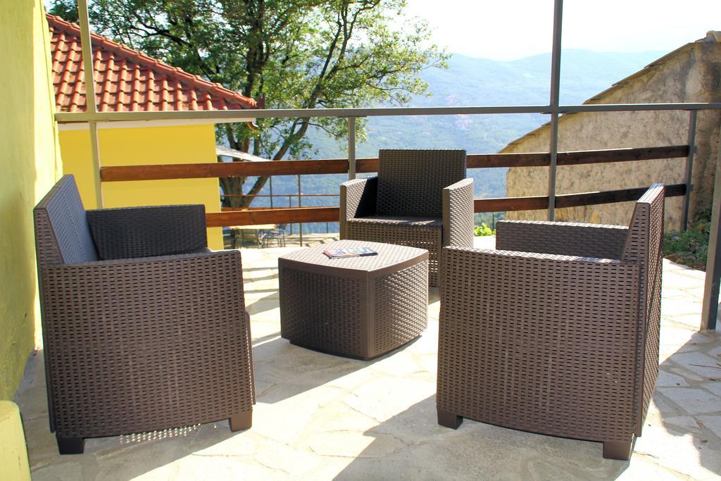 Case Natura Pontedassio Exterior photo